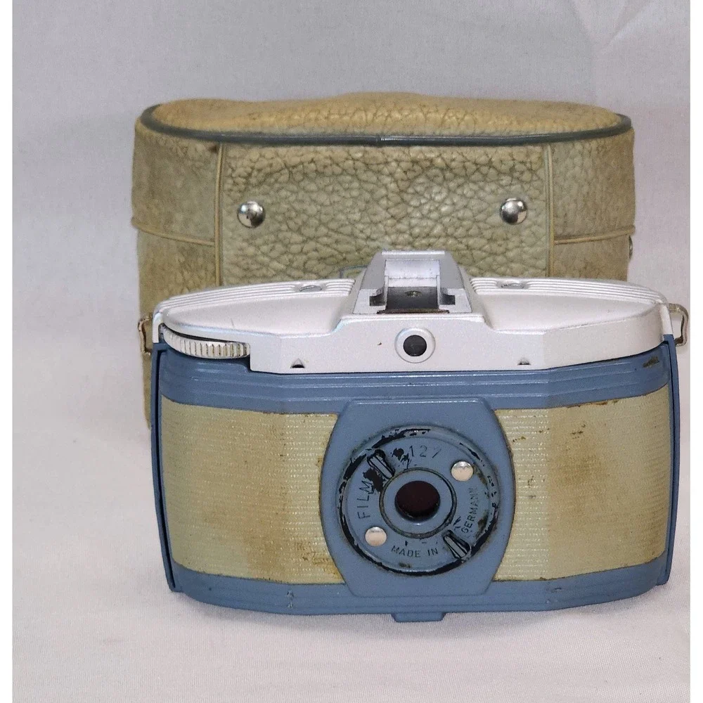 🔥 Vintage Bilora Bella Camera Blue and Silver with Original Case Untested 🔥